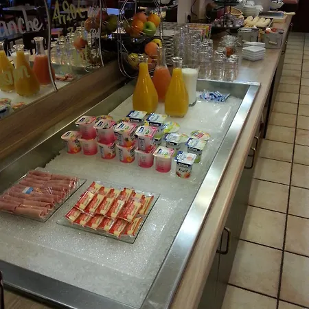 Hotel Contact Le Comte Fontenay-le-Comte