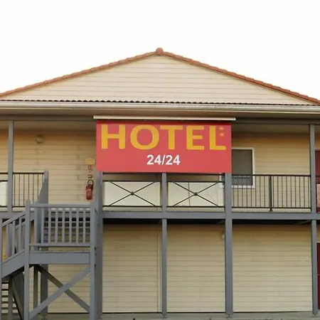 Hotel Contact Le Comte 2*