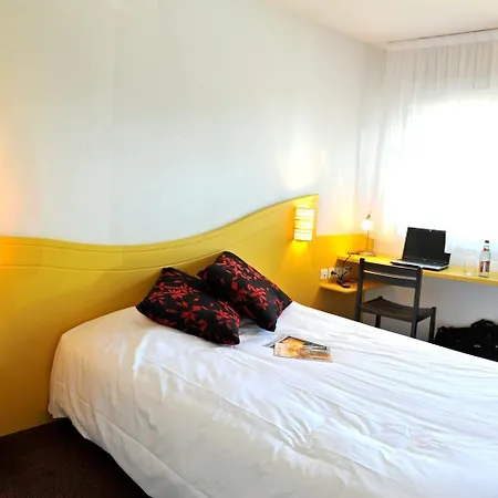 Contact Le Comte Hotel 2*