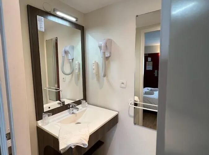 Contact Le Comte Hotel Fontenay-le-Comte