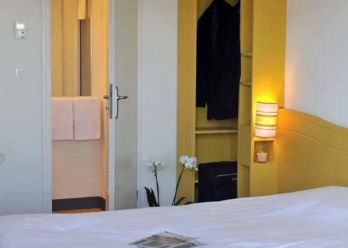 Hotel Contact Le Comte Fontenay-le-Comte